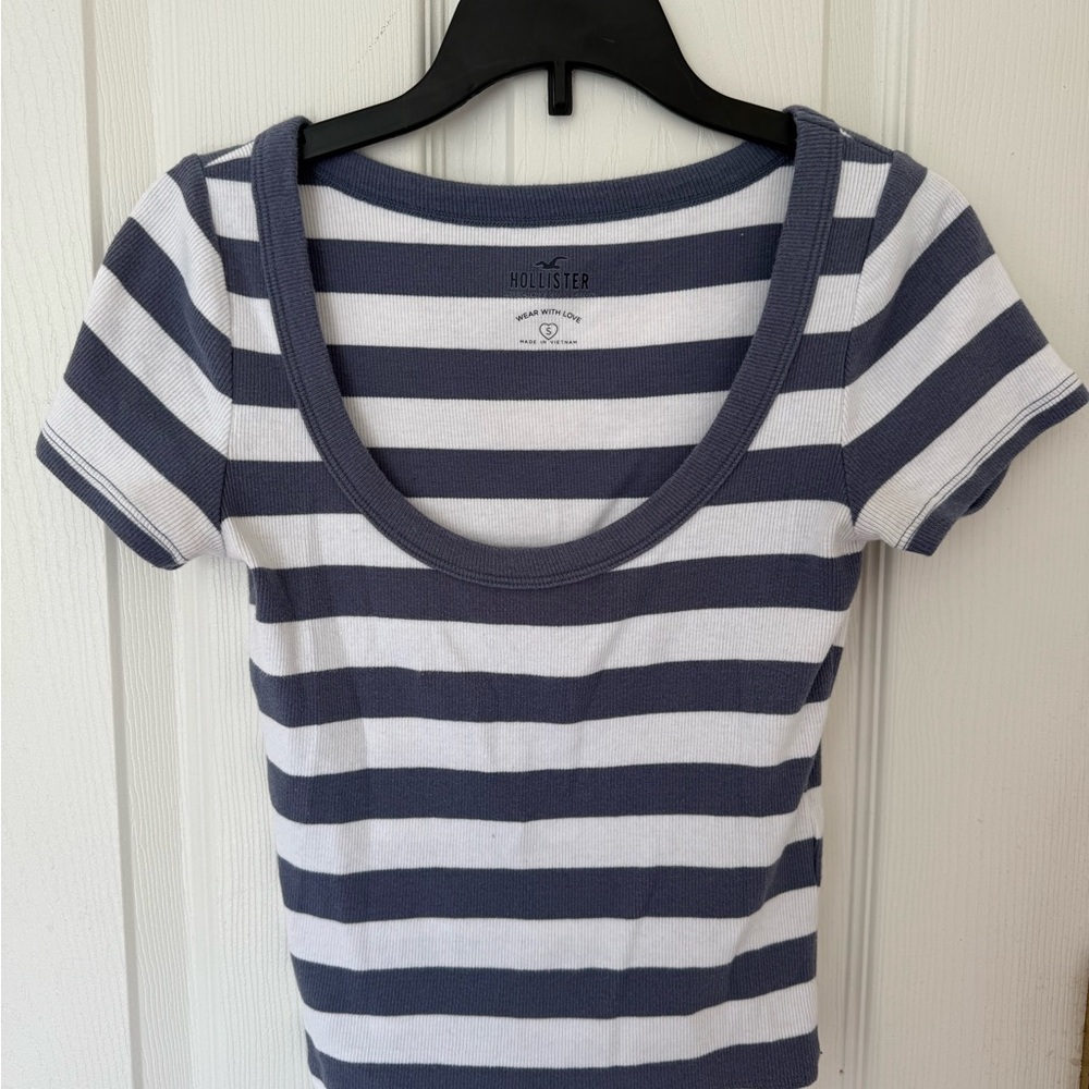 Hollister Blue and White Fitted Ribbed Short Sleeve Tee